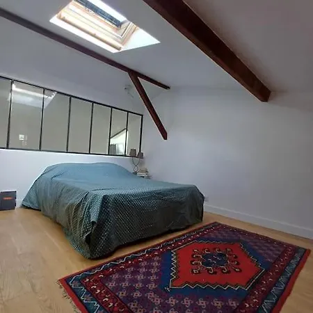 Duplex Gare St Jean Apartment