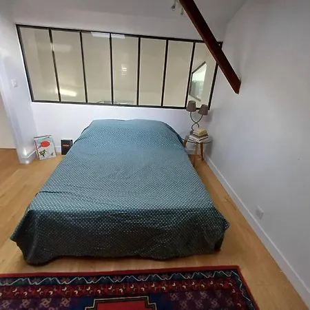 Duplex Gare St Jean Apartment *